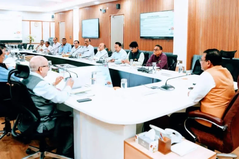 यूजेवीएनएल ने रचा इतिहास: ₹1,834 करोड़ का रिकॉर्ड राजस्व, ₹704 करोड़ का सर्वाधिक मुनाफा