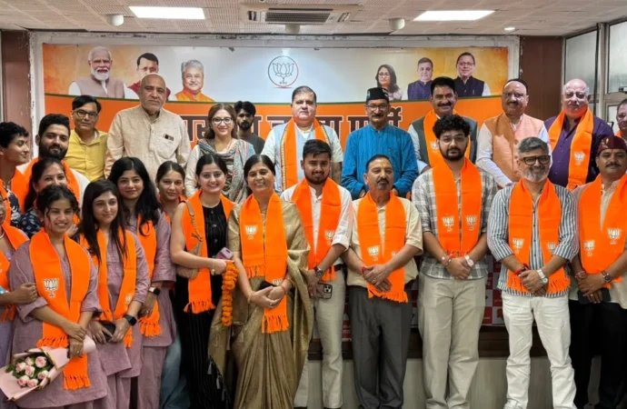 शिक्षक दिवस पर भाजपा को बड़ी सौगात, शिक्षक संघ पूर्व प्रदेश अध्यक्ष समेत बड़ी संख्या ने ली सदस्यता!