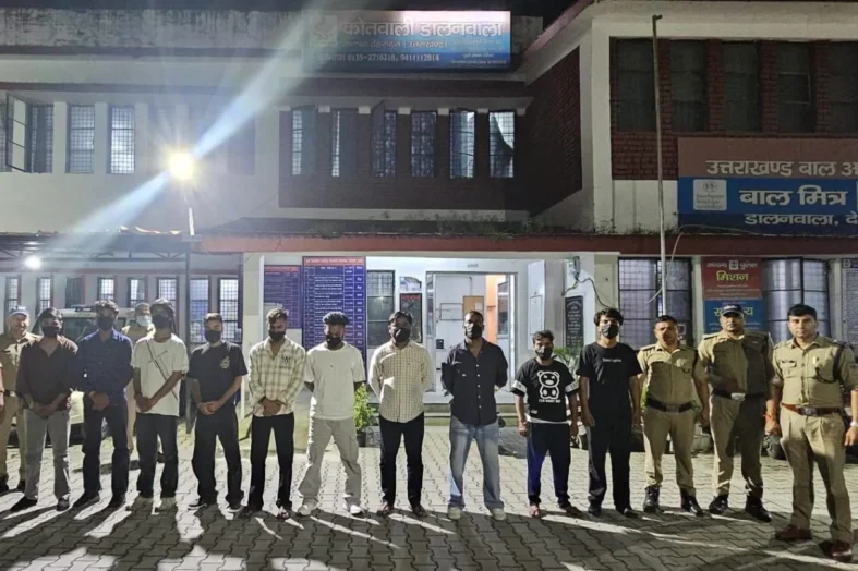 कोरोनेशन अस्पताल में मारपीट के मामले में 10 युवक गिरफ्तार