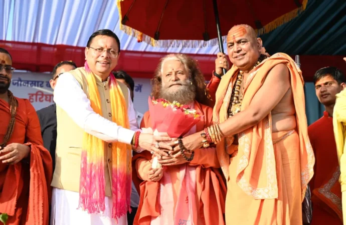 हरिपुर कालसी में गूंजा माँ यमुना का जयघोष, मुख्यमंत्री धामी ने किया माँ यमुना की प्रतिमा का अनावरण और हरिघाट का लोकार्पण
