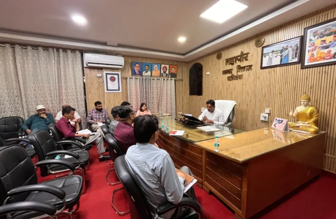 नगर निगम ऋषिकेश के नवीन कार्यालय भवन निर्माण कार्य की प्रगति को लेकर महापौर की अध्यक्षता में समीक्षा बैठक संपन्न