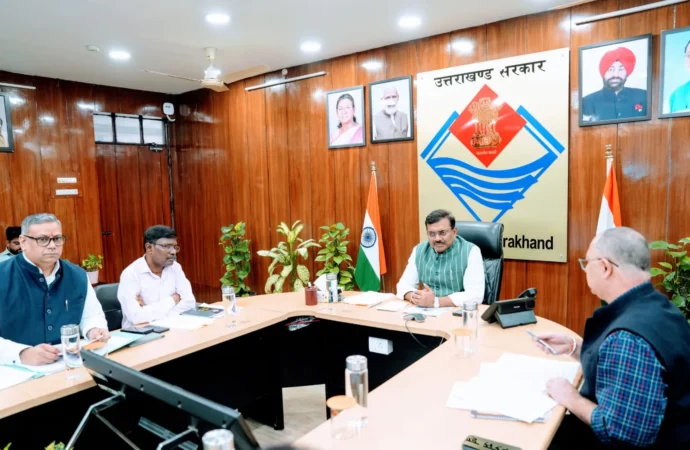 ज्योलिकोट, नैनीताल दूषित पेयजल प्रकरण पर मुख्य सचिव ने ली अधिकारियों के साथ बैठक