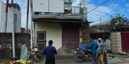 अवैध निर्माणों पर एमडीडीए की कार्रवाई, दो भवन सील