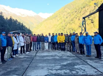 उत्तरकाशी में हेली रेस्क्यू अभियान फिर शुरू, 96 पर्वतारोही-ट्रेकर्स की सुरक्षित वापसी का प्रयास