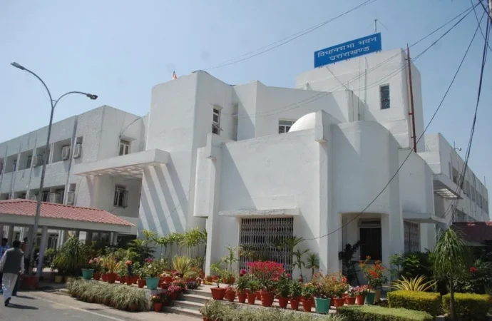 26 अक्टूबर से पहले होगा उत्तराखंड विधानसभा का मानसून सत्र, गैरसैंण में आयोजन की संभावना