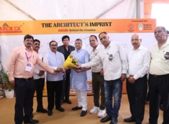 आर्किटेक्स एक्सपो के दूसरे दिन उमड़ी भीड़, परिवारों संग पहुंचे लोग, स्टॉलों पर जमकर हुई खरीद