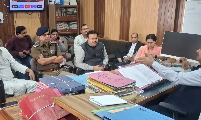 देहरादून के पल्टन बाजार में सुबह 11 से शाम 7 बजे तक वाहनों की नो एंट्री, अतिक्रमण पर भी होगी कार्रवाई