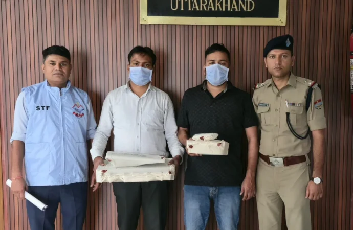 देहरादून में अवैध सिम बॉक्स से चल रहे फर्जी कॉल सेंटर का भंडाफोड़, दो मैनेजर गिरफ्तार