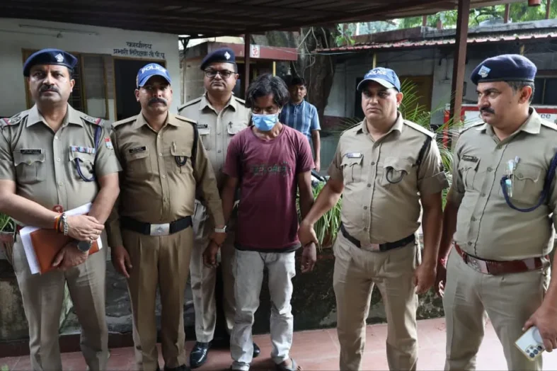 बसंत विहार में नकबजनी का खुलासा, आठ लाख की ज्वैलरी के साथ आरोपी गिरफ्तार