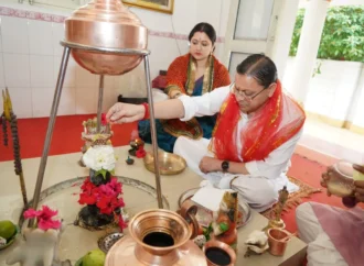 शारदीय नवरात्रि के प्रथम दिन मुख्यमंत्री धामी ने की मां दुर्गा की पूजा-अर्चना, प्रदेशवासियों की सुख-समृद्धि की कामना