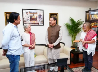 मुख्यमंत्री पुष्कर सिंह धामी से अंतरराष्ट्रीय फिल्म निर्माताओं के प्रतिनिधिमंडल ने की भेंट
