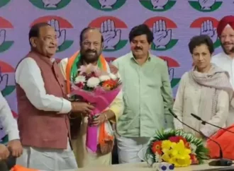 जुबिन नौटियाल के पिता राम शरण नौटियाल ने छोड़ी भाजपा, कांग्रेस का थामा दामन