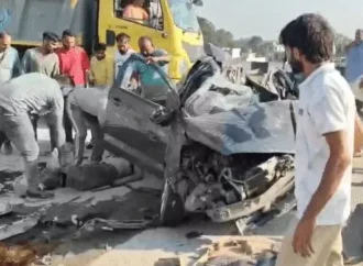 हल्द्वानी में भीषण सड़क हादसा: तेज रफ्तार कार पलटकर डिवाइडर से टकराई, दो नाबालिगों की मौत, दो घायल