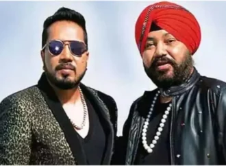 कुंजापुरी मेले में दलेर मेहंदी के साथ हुए विवाद पर भड़के मीका सिंह, भाई के समर्थन में आए सामने