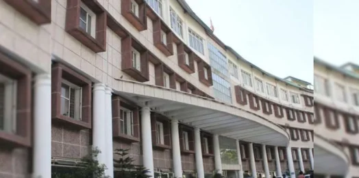 उत्तराखंड में विधानसभा चुनाव 2027 से पहले बड़ा प्रशासनिक फेरबदल तय, तीन साल से एक ही जिले में जमे अफसरों के होंगे तबादले